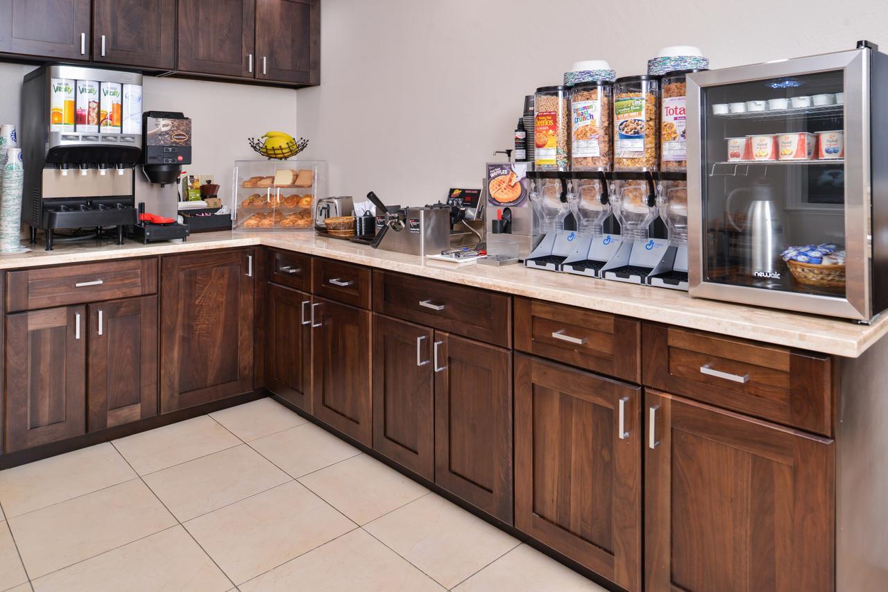 سان كارلوس Good Living Inn المظهر الخارجي الصورة