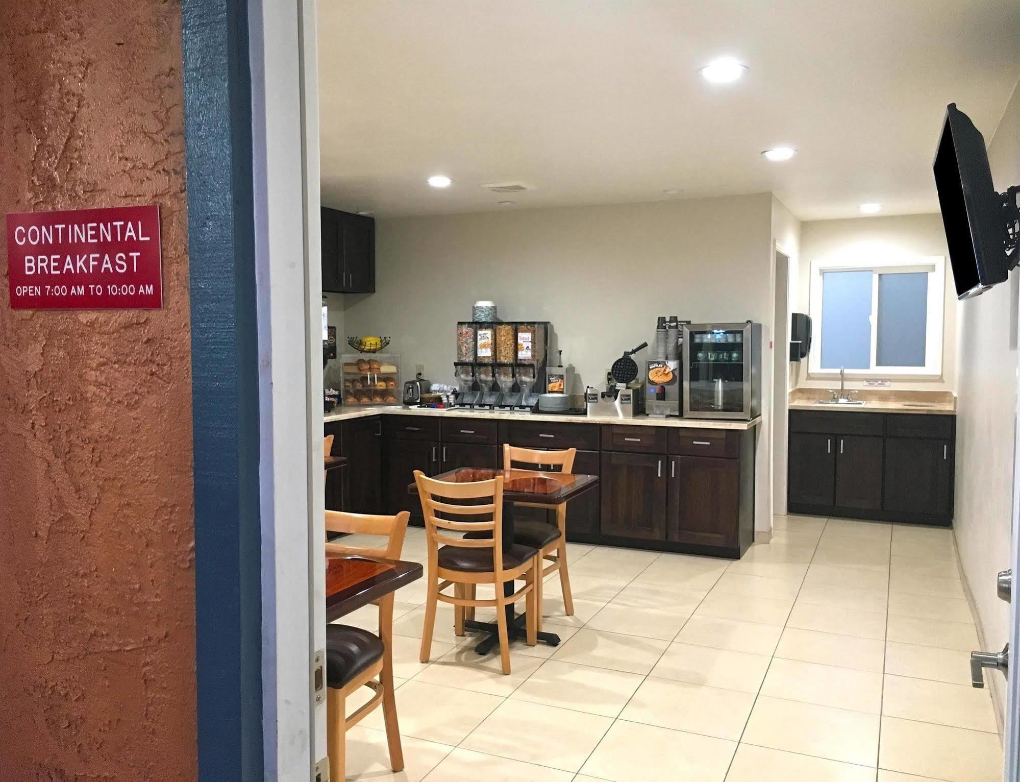 سان كارلوس Good Living Inn المظهر الخارجي الصورة